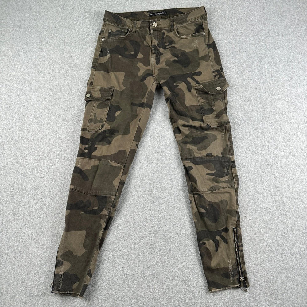 Bershka Cargo Pants Womens 8 BSKGIRL Camo Ankle Zip Distressed 5247/019/548